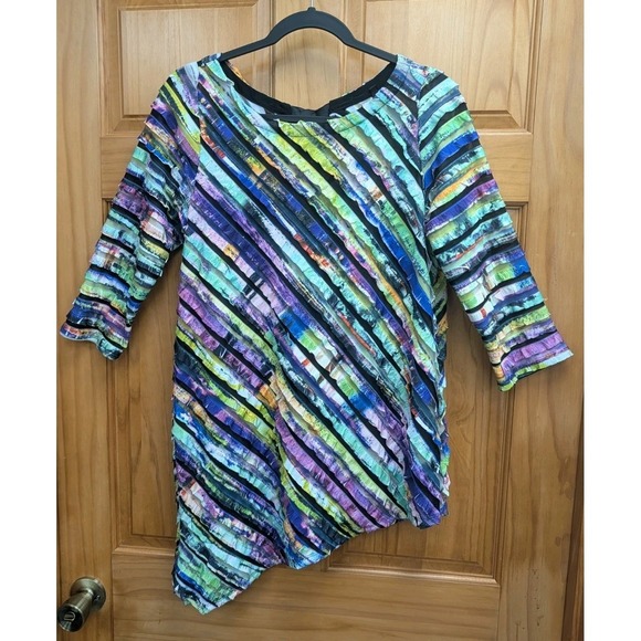 IC By Connie K Tops - IC By Connie K Women's Medium 3/4 Sleeves Blouse A Symmetrical Hem Pullover